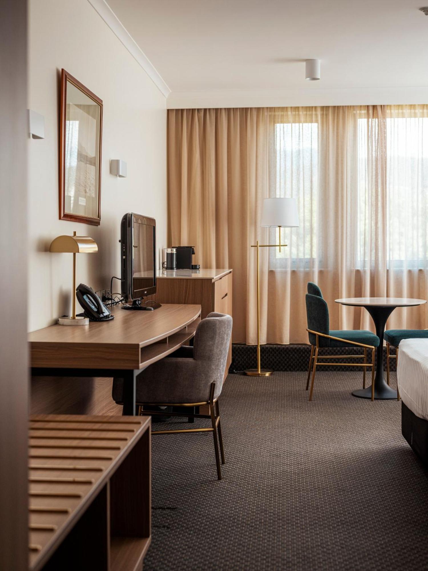 Lenna Of Hobart Hotel Екстериор снимка